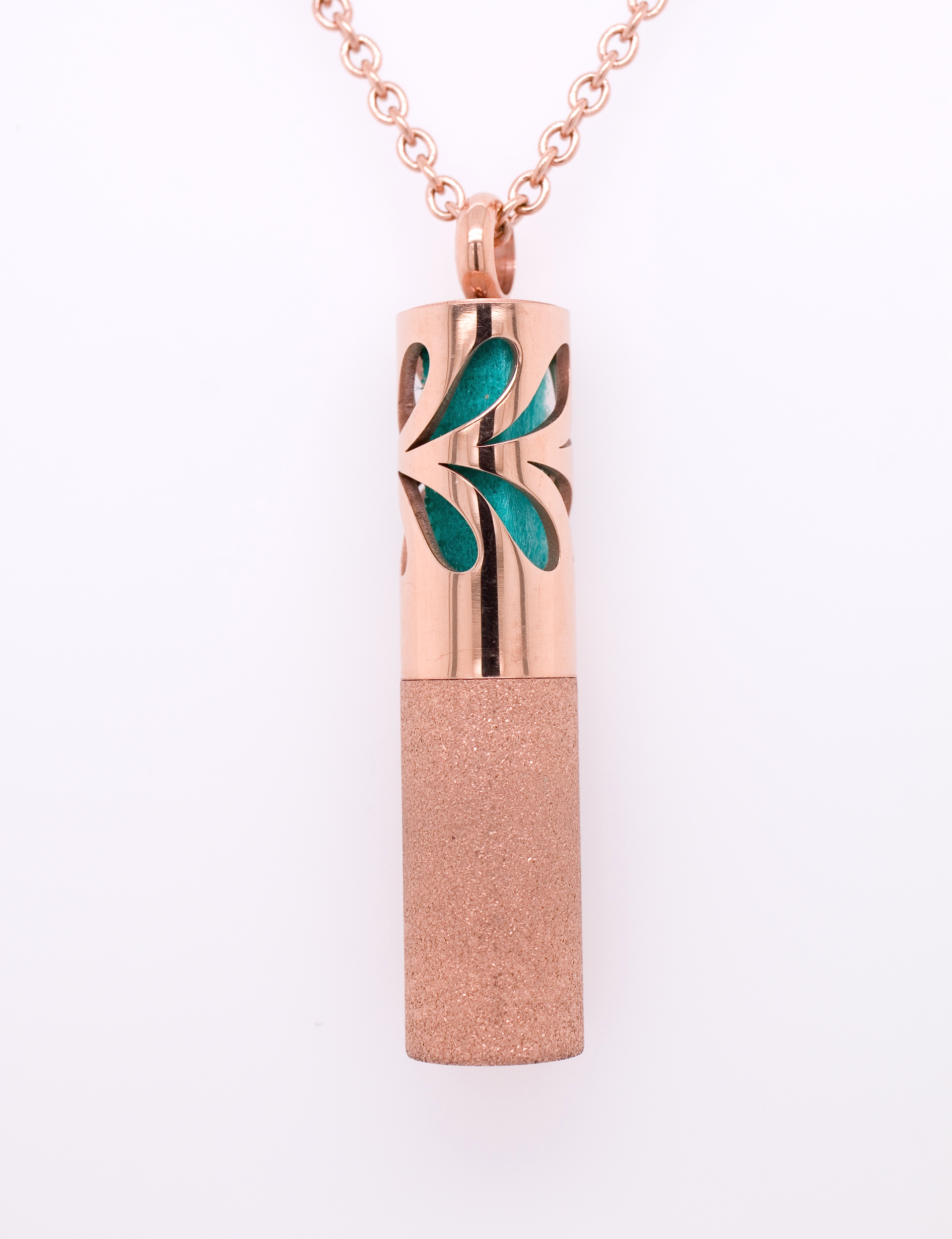 Bottle, Aromabottle, Fläschen, Anhänger, aroma, aromaschmuck, aromatherapie, ätherisches öl, ätherischesöl, duft, edelstahl, essential oil, essentialoil, Halskette, kette, young living, youngliving, silber, duftanhänger, duftschmuck, oillovers, joyofscent, corami