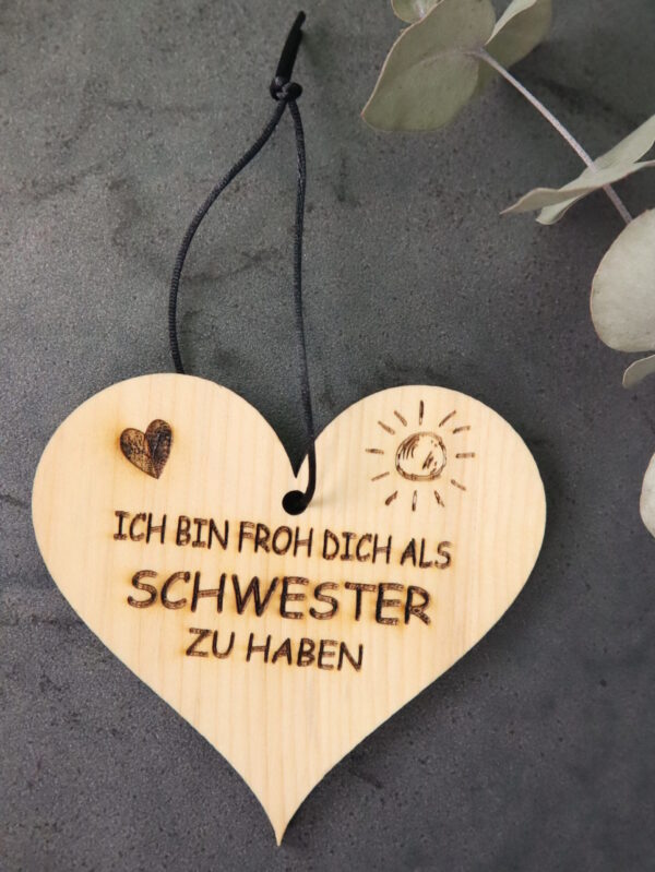 Mama, Muttertag, Herz, Holz, Zirbe, Zirbenholz, deko, geschenk, schenken, liebe, herzerl, herzig, holz, holzherz, anhänger, geschenkanhänger, geschenke, deko, dekoanhänger