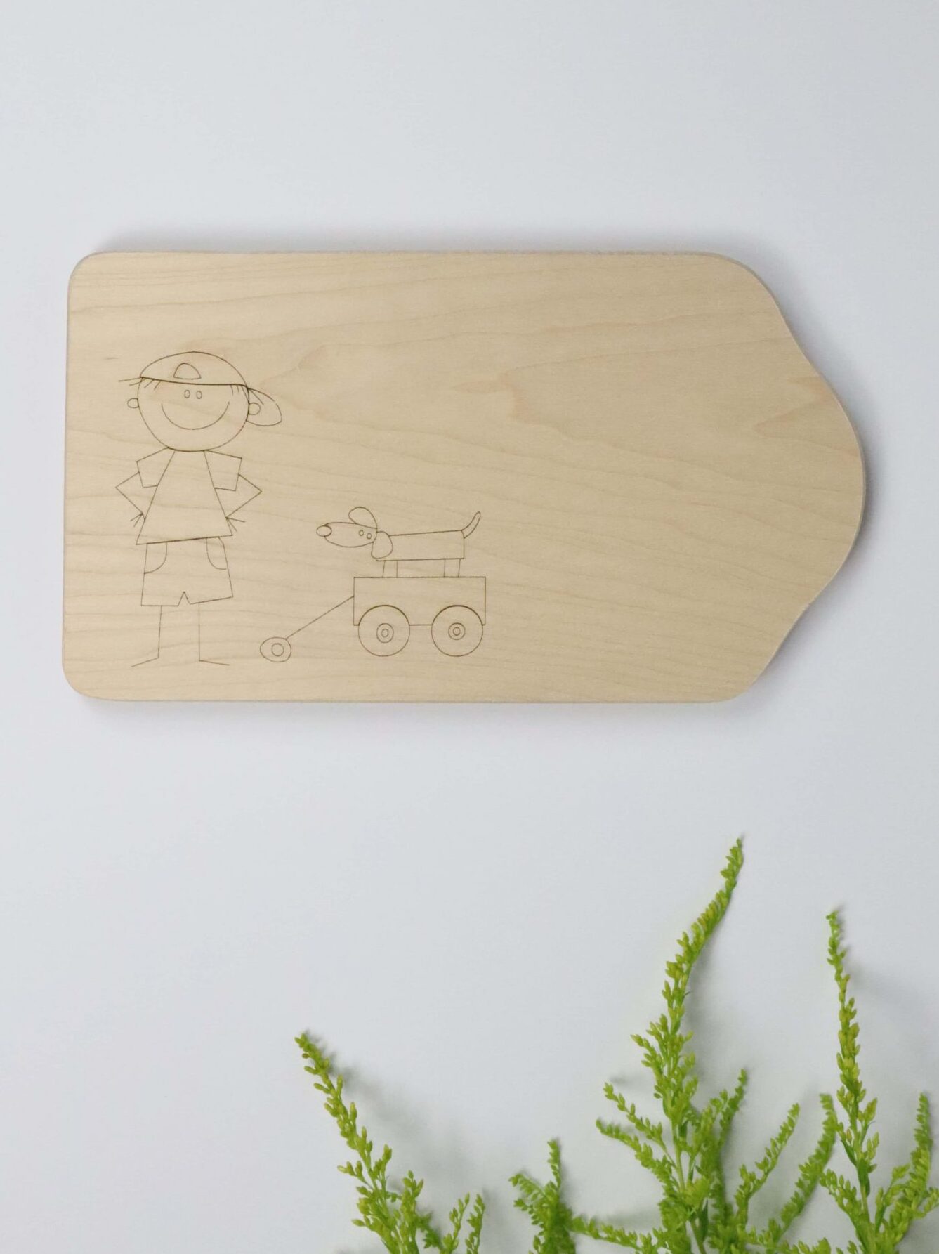 Junge, Bub, Hund, Leiterwagen, Jausenbrett, Schneidebrett, Brett, Jause, Holz, Eule