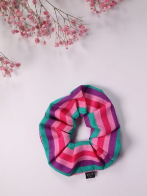 Scrunchie, Zopfgummi, Haargummi, Haarband, Accessoires, Haare, Haaraccessoires, Trend, Haartrend, Zopf, Pferdeschwanz, Frisur, rosa, weiß, streifen, gestreift, türkis, blau