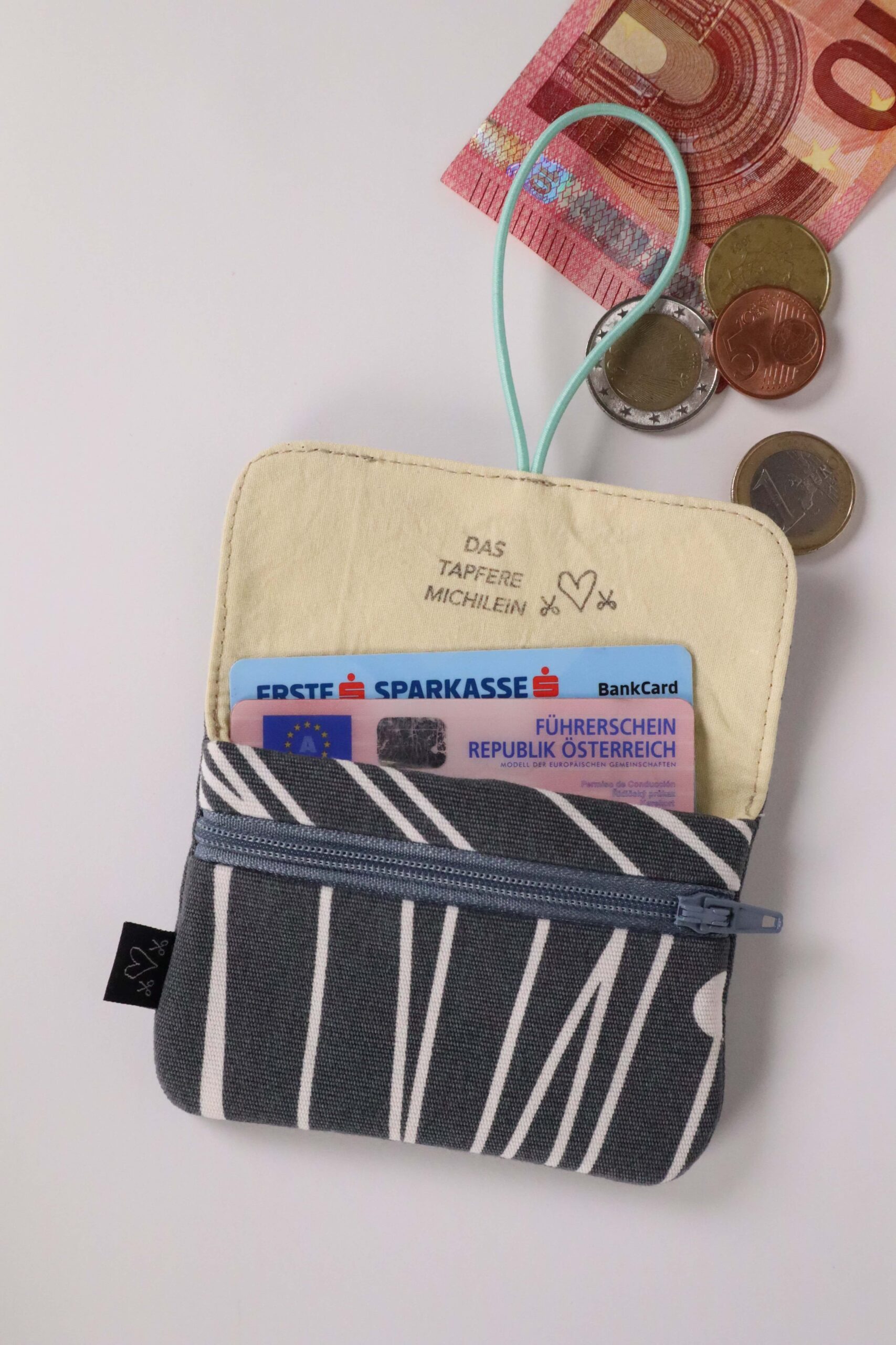 geldbörse, geldtasche, geld, geldklammer, klammer, tasche, minibörse, kleines, minitasche, upcycling, upgecycelt, upcycling, textil, textile börse, beutel, geldbeutel, stoff, textil, portmonee, portmone, portmonei, money,