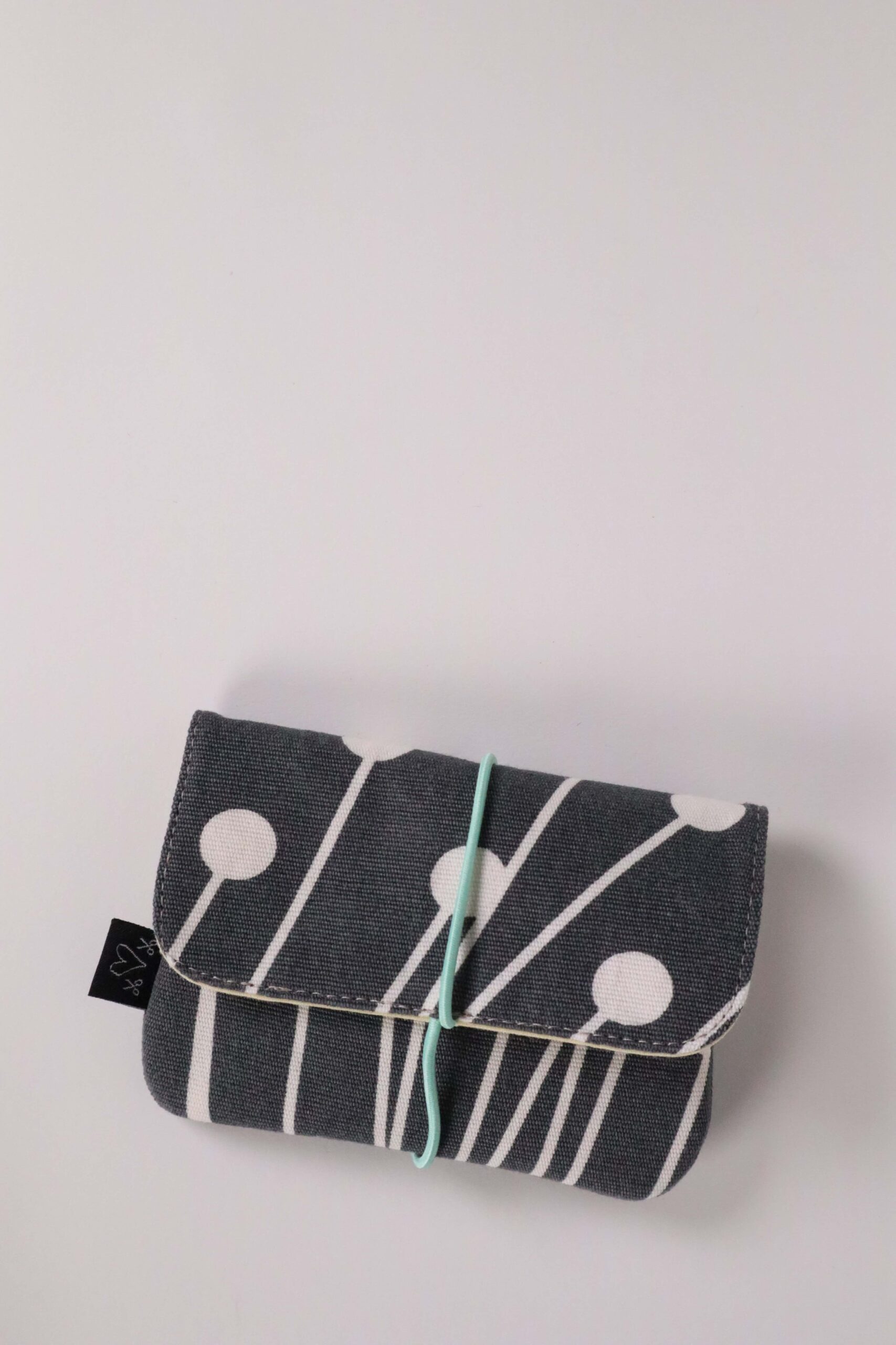 geldbörse, geldtasche, geld, geldklammer, klammer, tasche, minibörse, kleines, minitasche, upcycling, upgecycelt, upcycling, textil, textile börse, beutel, geldbeutel, stoff, textil, portmonee, portmone, portmonei, money,