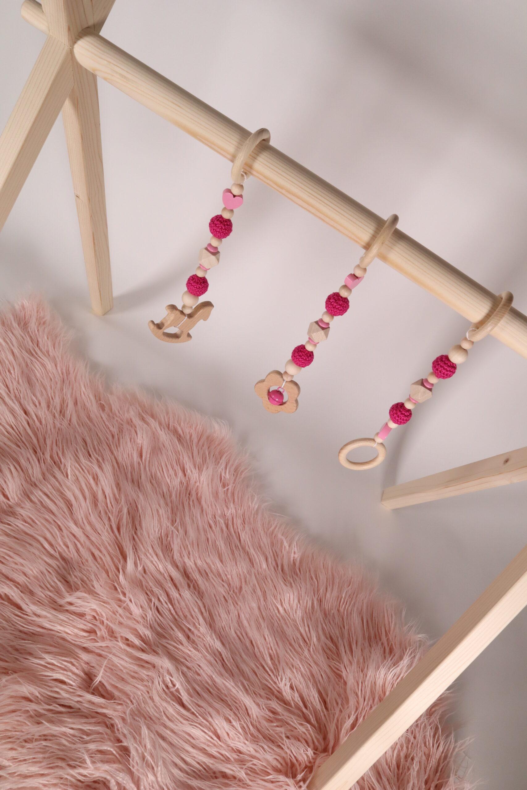 Spielbogen, baby, spiel, anhänger, spielen, baby shower, geburt, geschenk zur geburt, motorik, entwicklung, holz, natur, handmade, nachhaltig,