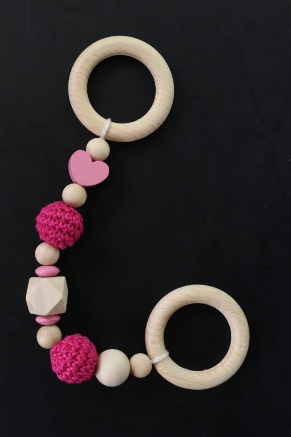 Baby, Ausstattung, babyausstattung, babygeschenk, geschenk. baby shoer, beißring, greidling, zahnen, zahnungshilfe, spielzeug, holz, natur, spiel, spiele, spielen, Spielebogen, greifring, greifen, sehen, tasten, spiel, spiele, spielem