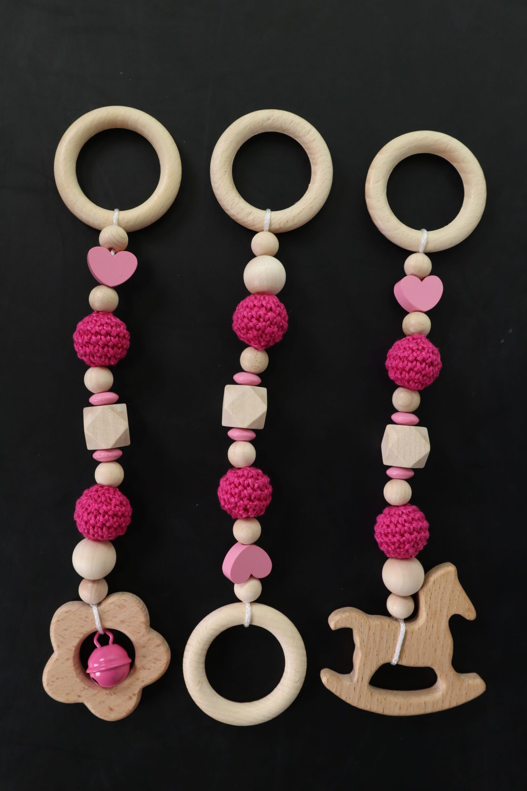 Baby, Ausstattung, babyausstattung, babygeschenk, geschenk. baby shoer, beißring, greidling, zahnen, zahnungshilfe, spielzeug, holz, natur, spiel, spiele, spielen, Spielebogen, greifring, greifen, sehen, tasten, spiel, spiele, spielem