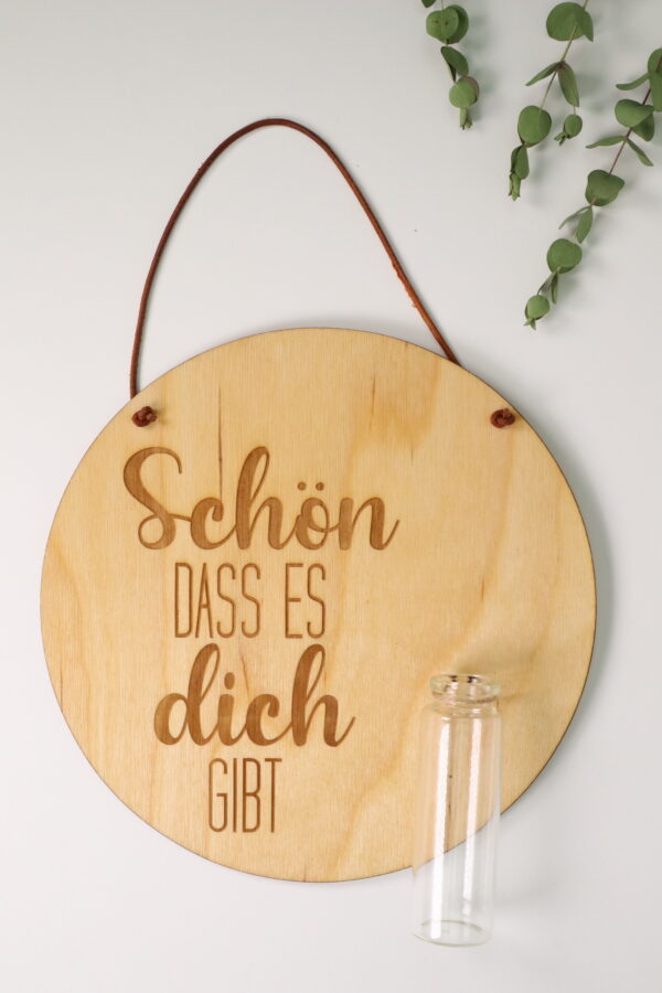 Schild, holzschild, rund, rundes, deko, hänger, hängeschild, holzschild, laser, gelaster, floral, schrift, geschenk, mitbringsel, liebe menschen, kleines geschenk, laserschild, dekohänger, wandhänger, türhänger, türkranz, türdeko, wanddeko, bild, modern, modernes, trend, 2022, vase, kleine vase, schön, dass es dicht gibt, bff, freunde, freundin, schwester, nachbarin, kollegin