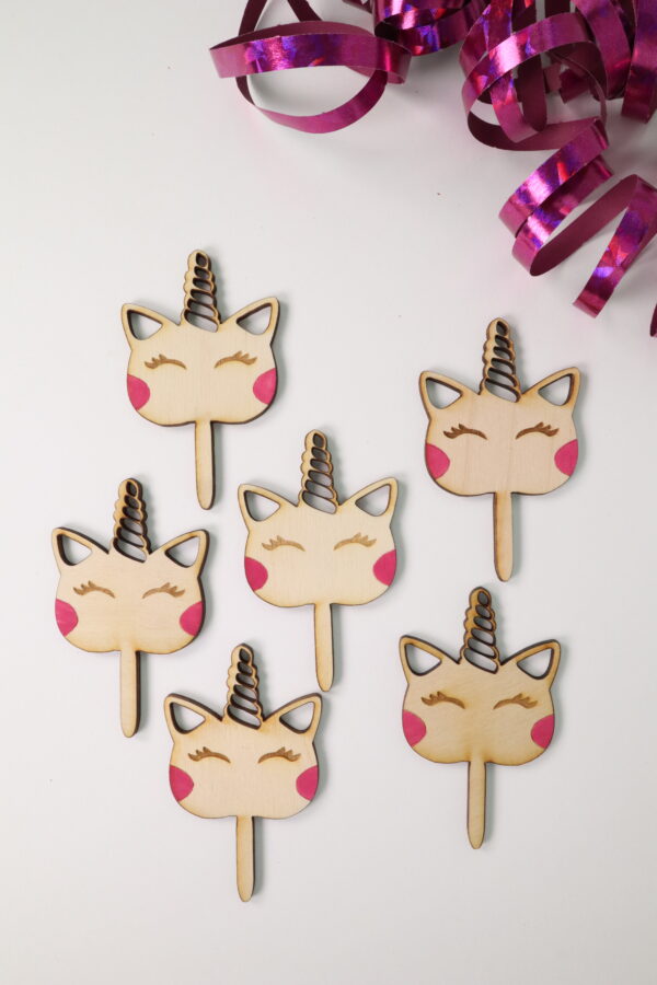 Einhorn, Cake-Topper, cake, topper, muffin, cupcake, unicorn, schild, deko, kuchen, backen, geburtstag, girl, mädchen, mädel, mädl, birthday, pink, rosa, holz, laser, gelasert, gelasertes, kuchendeko, cupcaketopper, cupcakedeko, muffindeko,