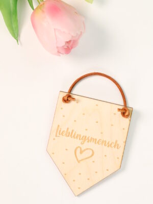 Schild, geburtstag, happy, birthday, gebut, bunt, lichterkette, holz, laser, gelasert, laserstück, deko, wimpel, aufputz, anhänger, flasche, flaschen, dekostück, holzdeko, modern, modisch, muttertag, frau, freundin, lieblingsmensch