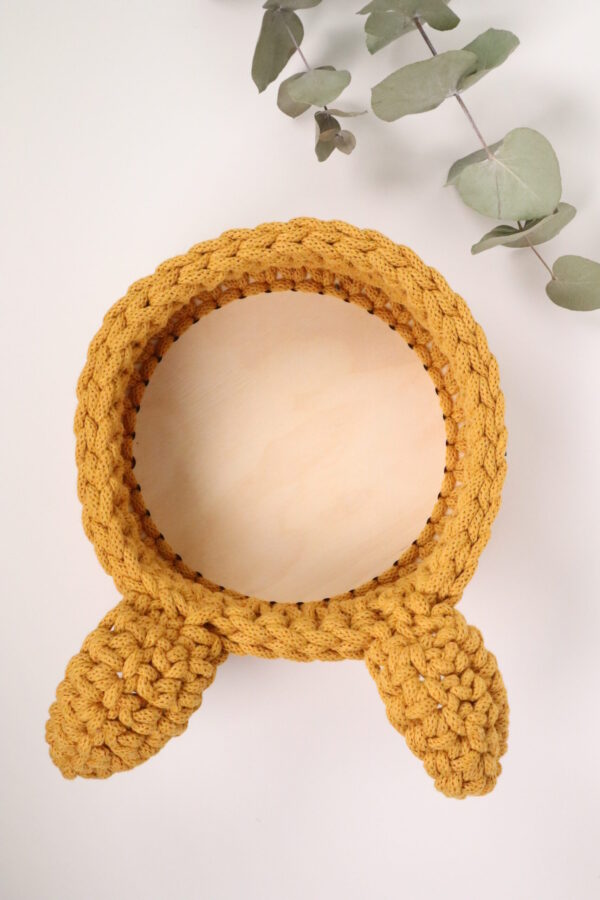 Korb, häkelkorb, häkel, gehäkelt, garn, makramee, makrameegarn, strickkorb, deko, dekoration, aufbewahrung, korb, körbchen, textil, holz, holzboden, prakisch, kind, mama, oma, geschenk, mitbringsel, schenken, nest, osternest, ostern, hase, osterhase, hasen, ohr, ohren,