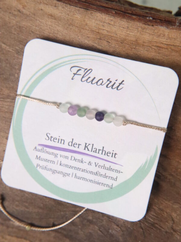 Edelstein, stein, edelsteine, steinschmuck, schmuck, creole, creolen, steinschmuck, edelsteinschmuck, handefertigt, handmade, esotherik, yoga, yogini, energie, energieschmuck, ausgleich, schutz, inspiration, intuition, rund, perlen, steinperlen, edelsteinperlen, hypoallergen, nickelfrei, edelstahl, gold, golden, schiebeverschluss, österreich, echt, damen, frauen, mädchen, fluorit, grün, lila, rosa, weiß, hell