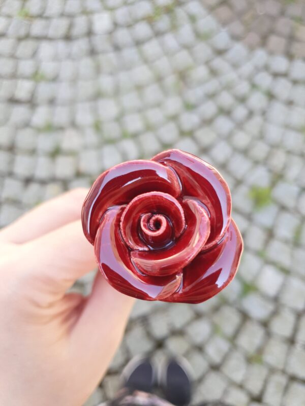 Blumen, blumenstrauß, deko, dekoblume, blumendeko, dekoration, keramik, keramikblume, blumenstrauß, blumensträußchen, handmade, handgemacht, handgefertigt, geschenk, schenken, mama, muttertag, oma, frau, ehefrau, freundin, nachbarin, mutter, tulpe, keramik, hortensie, vergissmeinnicht, kamille, gänseblümchen, bunt, außen, outdoor, garten, gartenkeramik, rose