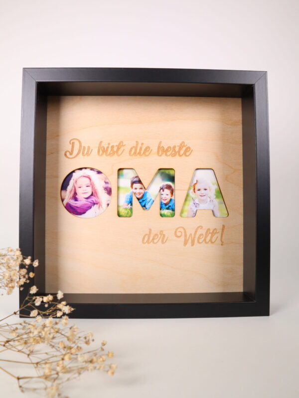 Rahmen, bilderrahmen, foto, bild, geschenk, fotos, enkel, kinder, aufhängen, stellen, foto, fotorahmen, persönlich, personalisiert, beste, bester, schwarz, weiß, holz, geschenk, schenken, österreich, oberösterreich, wels, linz, geschenkidee, geschenksladen, geschenkeladen, geschäft, regional, handgemacht, handmade, handgefertigt, oma, großmutter, omi, schwiegermutter