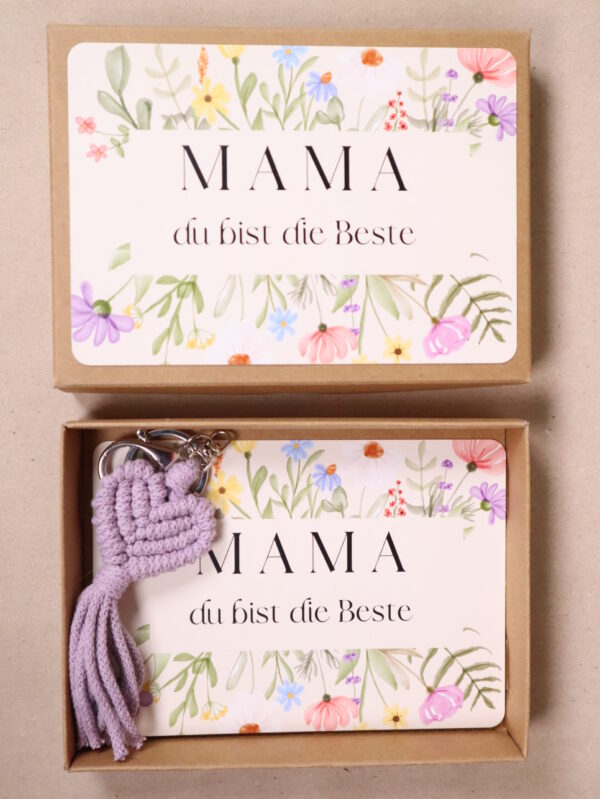 Set, Geschenkset, geschenk, schenken, box, schachtel, karton, armband, schlüsselanhänger, anhänger, edelstein, rhodonit, mama, beste, der, welt, geschenk, einkaufen, regional, handgefertigt, mit, liebe, handmade, eferding, oberösterreich, wels, linz, geschäft, laden, heilsteine, liebevoll, plus, city, shoppen, in, der, nähe, muttertag, geburtstag, besonders