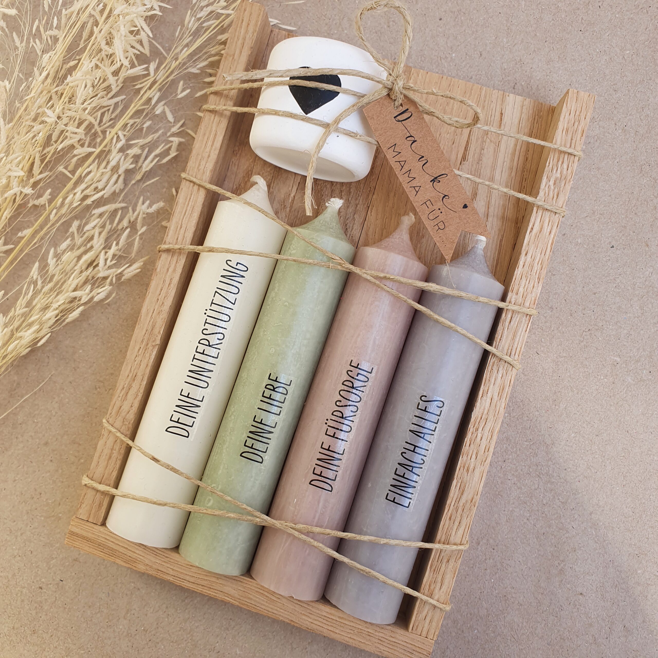 Set, kerzen, kerzenset, geschenkset, bff, freundin, mama, oma, muttertag, ostern, schenken, kerzendeko, kerzenständer, beton, raysin, nimm, dir, was, du, brauchst, liebe, mut, kraft, glück, positiv, besonders, geschenkidee, geburtstag, easy stick, spruch, positiv, mut, glück, liebe, raysin, kerzendeko, harmonie, geduld, mama, liebe, fürsorge, dankbar, danke, danke, mutter,. muttertag, mutti, mutter, oma