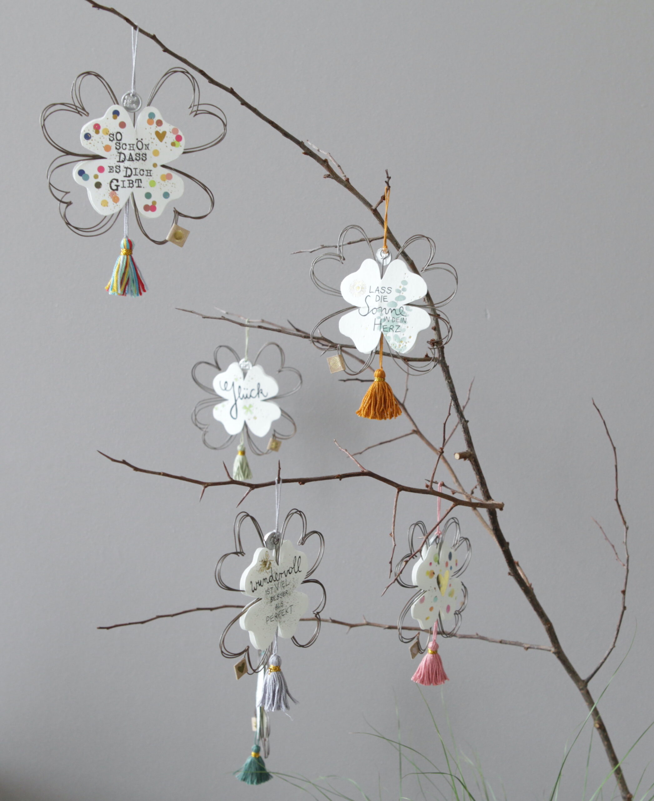 Herz, deko, dekoherz, metall, papier, quaste, gold, spruch, handmade, handarbeit, liebevoll, mit, liebe, schenken, geschenk, hänger, aufputz, dekohänger, zum, aufhängen, dekorativ, mitbringsel, kleine, aufmerksamkeit, good, old, friends, geschenkidee, freundin, beste, nachbarin, frau, einkaufen, online, shoppen, shop, bestellen, laden, geschäft, eferding, oberösterreich, in, meiner, nähe, linz, wels, plus, city, rohrbach, feldkirchen, landshaag, aschach, urfahr, online, laden, kaufen, freude, machen, verpackungen, verpackung, hebamme, geste, nett, nette, ostern. osternest, osterhase, huhn, verrückt, osterstrau, strauch, dekorativ, dekoration, klee, glück, glücksklee, glücksbringer