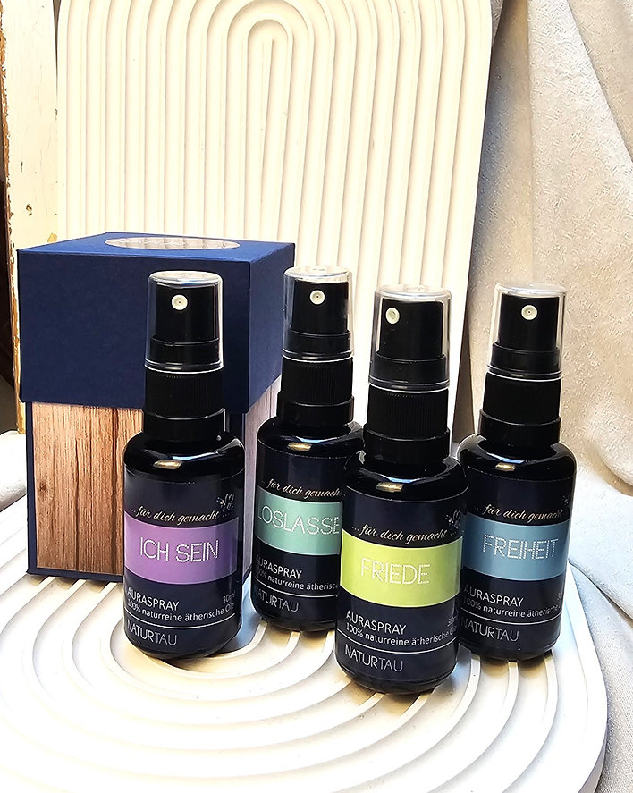 Spray, aura, auraspray. energie, energetisch, schwingung, bewusstesein, klarheit, duft, natur, naturduft, natürlich, naturkosmetik, energiefeld, chakren, glück, liebe, loslassen, freiheut, freude, dankbar, friede, lebensfreude, zufriedenheit, schenken. kranft, eferding, online, bestellen, einkaufen, kaufen, shoppen, wels, linz, in, meiner, nähe, einkaufen, freundin, beste, bff, frau, ehefrau, geschenk, besonders, mehrwert, nachhaltig
