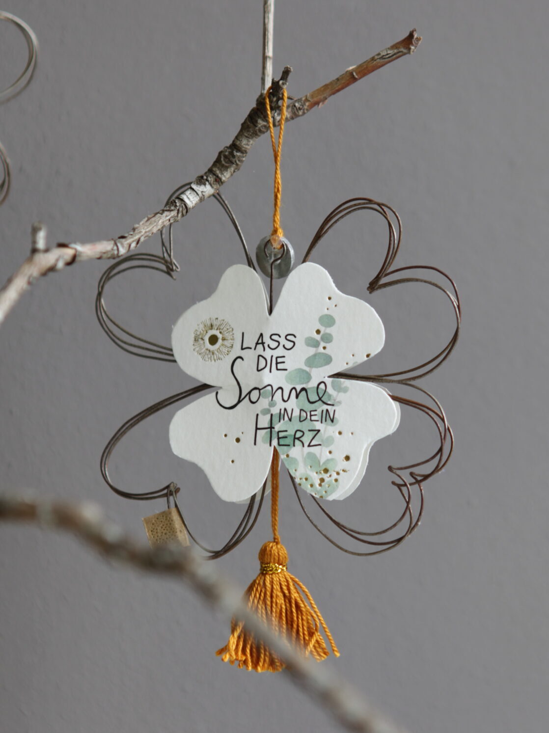 Herz, deko, dekoherz, metall, papier, quaste, gold, spruch, handmade, handarbeit, liebevoll, mit, liebe, schenken, geschenk, hänger, aufputz, dekohänger, zum, aufhängen, dekorativ, mitbringsel, kleine, aufmerksamkeit, good, old, friends, geschenkidee, freundin, beste, nachbarin, frau, einkaufen, online, shoppen, shop, bestellen, laden, geschäft, eferding, oberösterreich, in, meiner, nähe, linz, wels, plus, city, rohrbach, feldkirchen, landshaag, aschach, urfahr, online, laden, kaufen, freude, machen, verpackungen, verpackung, hebamme, geste, nett, nette, ostern. osternest, osterhase, huhn, verrückt, osterstrau, strauch, dekorativ, dekoration, klee, glück, glücksklee, glücksbringer