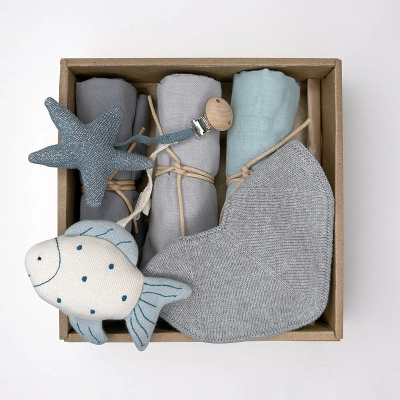 schmusetuch, baumwolle, bio, biobaumwolle, musselin, double, gauce, gauze, natur, natürlich, hochwertig, windel, schmusetücher, kuschel, fetzi, kuscheltuch, stilltuch, groß, schenken, baby, geschenk, geburt, geburtsgeschenk, geschenke, in meiner nöähe, einkaufen, bestellen, shoppen, laden, geschäft, österreich, region, regional, eferding, oberösterreich, wels, linz, plus,city, box, geschenk, geschenkybox, schenken, besonders, set, geburtsset