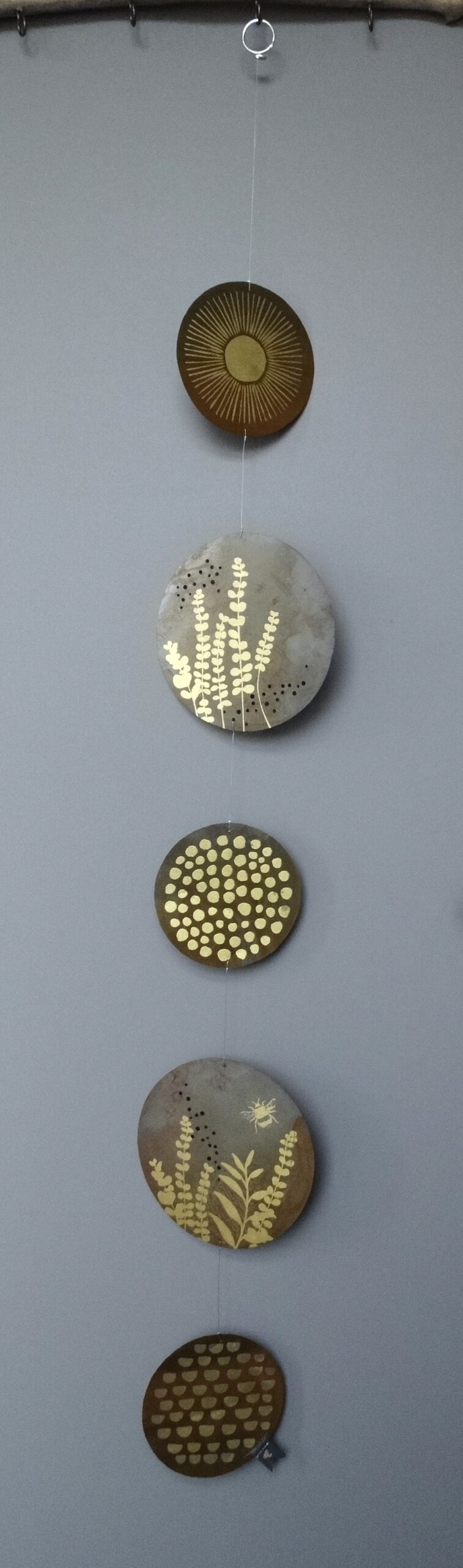 deko, dekoration, kette, traumzeit, traumzeitkette, rost, rostig, modern, modisch, minimalistisch, schenken, besonder,s geschenk, pusteblume, blüte, blume, glüvk, schutz, tür, türdeko, türschild, haus, neue,s einzug, umzug, hausbau, haus, bauen, shop, onlineshop, regional, kaufen, bestellen, onlineshop, eferding, linz, wels