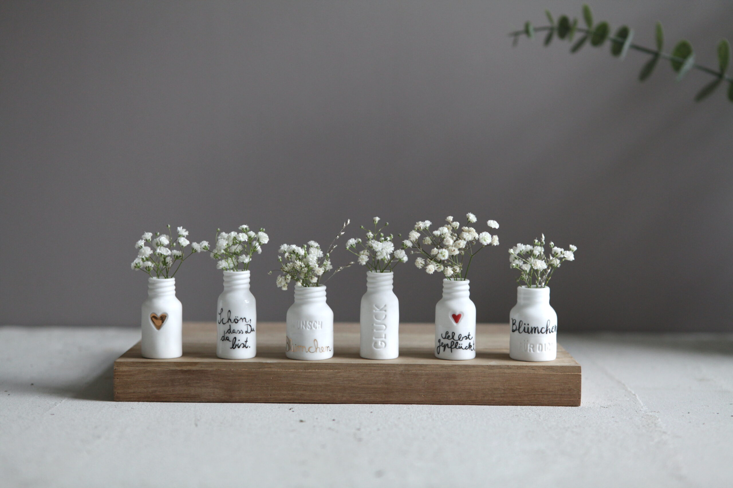 Vase, mini, mimivase, keramik, deko, blume, blumen, dekoration, trockenblume, mit, liebe, schenken, geschenk, geschenksidee, verschenken, mitbringsel, modern, minimalistisch, trend, trendig, good, old, friends, einkaufen, kaufen, bestellen, shop, online, eferding, wels, linz, regional, in, meiner, nähe, glück, liebe, herz, schön, dass du da bist, geburtstag