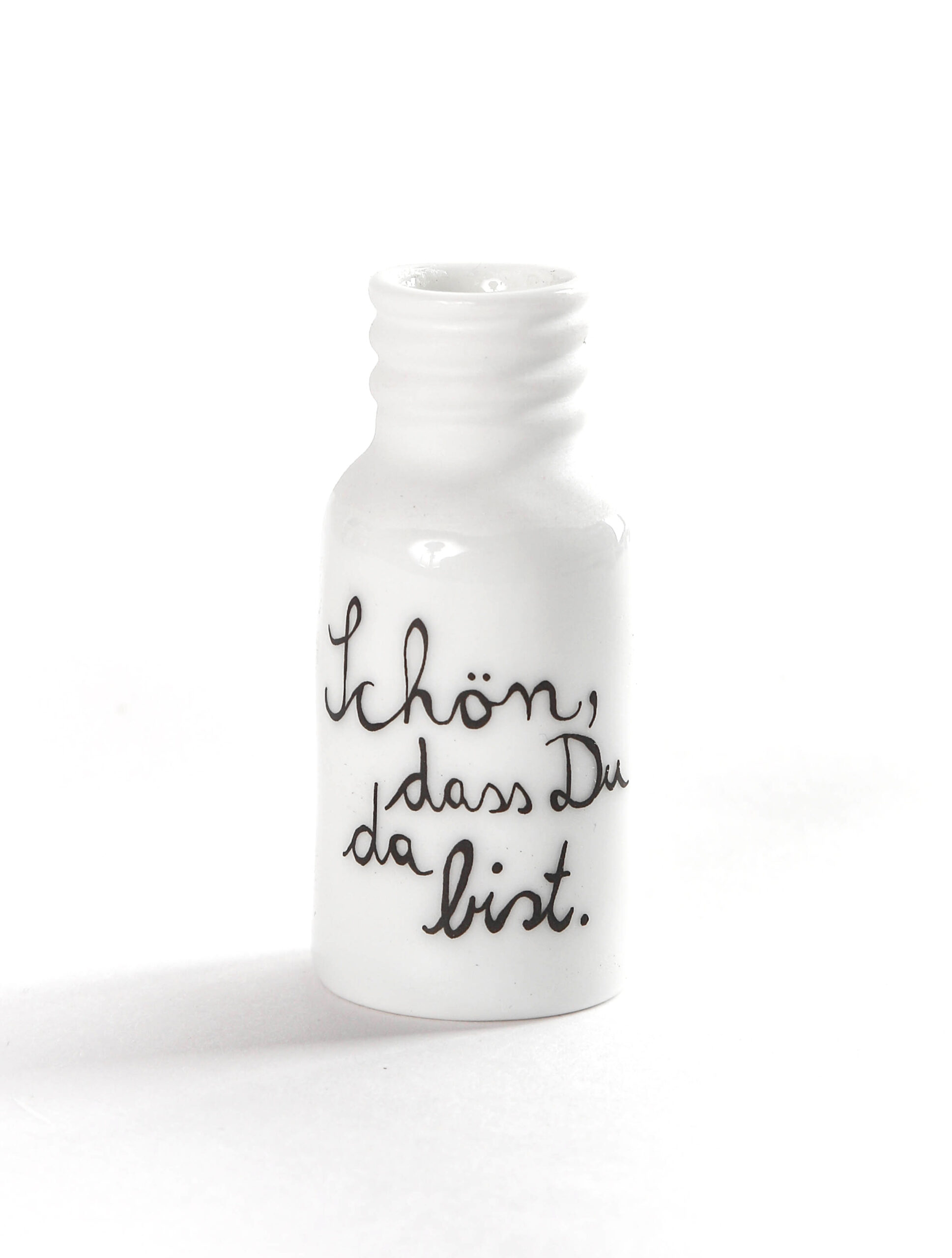 Vase, mini, minivase, keramik, deko, blume, blumen, dekoration, trockenblume, mit, liebe, schenken, geschenk, geschenksidee, verschenken, mitbringsel, modern, minimalistisch, trend, trendig, good, old, friends, einkaufen, kaufen, bestellen, shop, online, eferding, wels, linz, regional, in, meiner, nähe, glück, liebe, herz, schön, dass du da bist, geburtstag