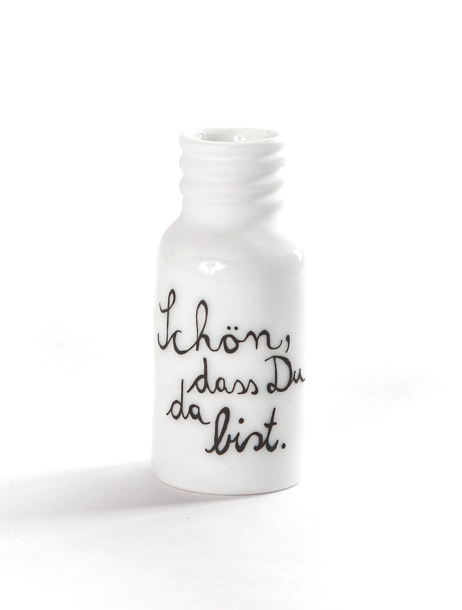 Vase, mini, minivase, keramik, deko, blume, blumen, dekoration, trockenblume, mit, liebe, schenken, geschenk, geschenksidee, verschenken, mitbringsel, modern, minimalistisch, trend, trendig, good, old, friends, einkaufen, kaufen, bestellen, shop, online, eferding, wels, linz, regional, in, meiner, nähe, glück, liebe, herz, schön, dass du da bist, geburtstag