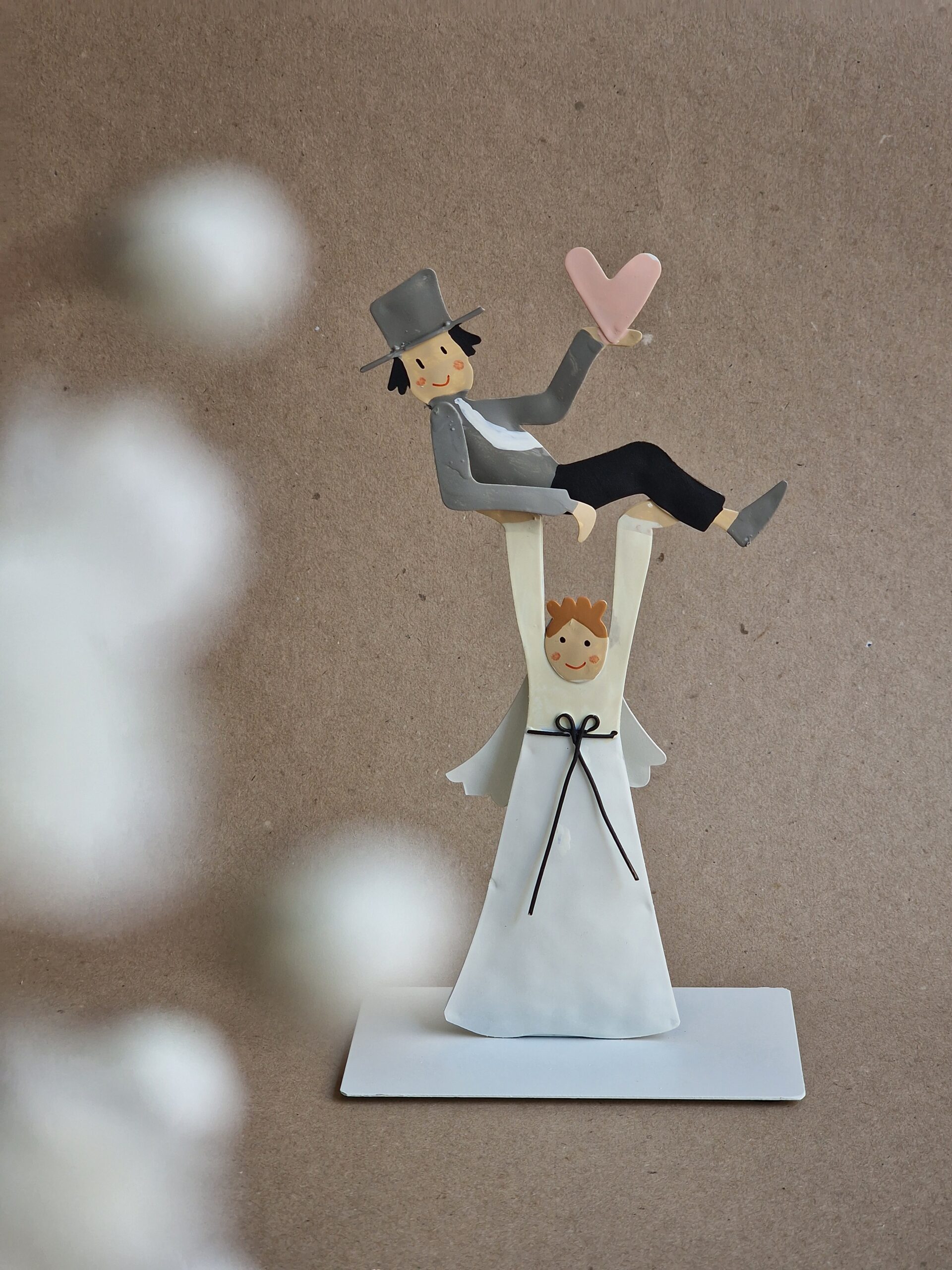 Hochzeitsdeko, Metalldeko Hochzeit, Geldgeschenk Hochzeit, Geschenk zur Hochzeit, Hochzeitsgeschenk, Deko Hochzeit, Hochzeitsdeko Metall, Geldgeschenk Idee, personalisierte Hochzeitsdeko, Hochzeitsdeko modern, Brautpaar Geschenk, Hochzeitsgeschenk Idee, Geldgeschenk kreativ, Hochzeitsgeschenk individuell, elegante Hochzeitsdeko, Tischdeko Hochzeit, Hochzeitsdeko rustikal, Geschenk zur Trauung, Metall Geschenk Hochzeit, Hochzeit Deko Vintage, Geldgeschenk Verpackung, Hochzeitsgeschenk originell, Metallkunst Hochzeit, Hochzeitsdeko mit Namen, personalisierte Geschenkidee, Hochzeitsgeschenk DIY, Deko für Brautpaar, Hochzeit Accessoires, romantische Hochzeitsdeko, Geldgeschenk Verpackung Hochzeit. braut, paar, brautpaar, bräutigam, geld, schenken, geldgeschnek, heirat, hochzeit, liebe, love, einkaufen, eferding, österreich, bestellen, online, onlineshop, kaufen, einkaufen, in, meiner, nähe