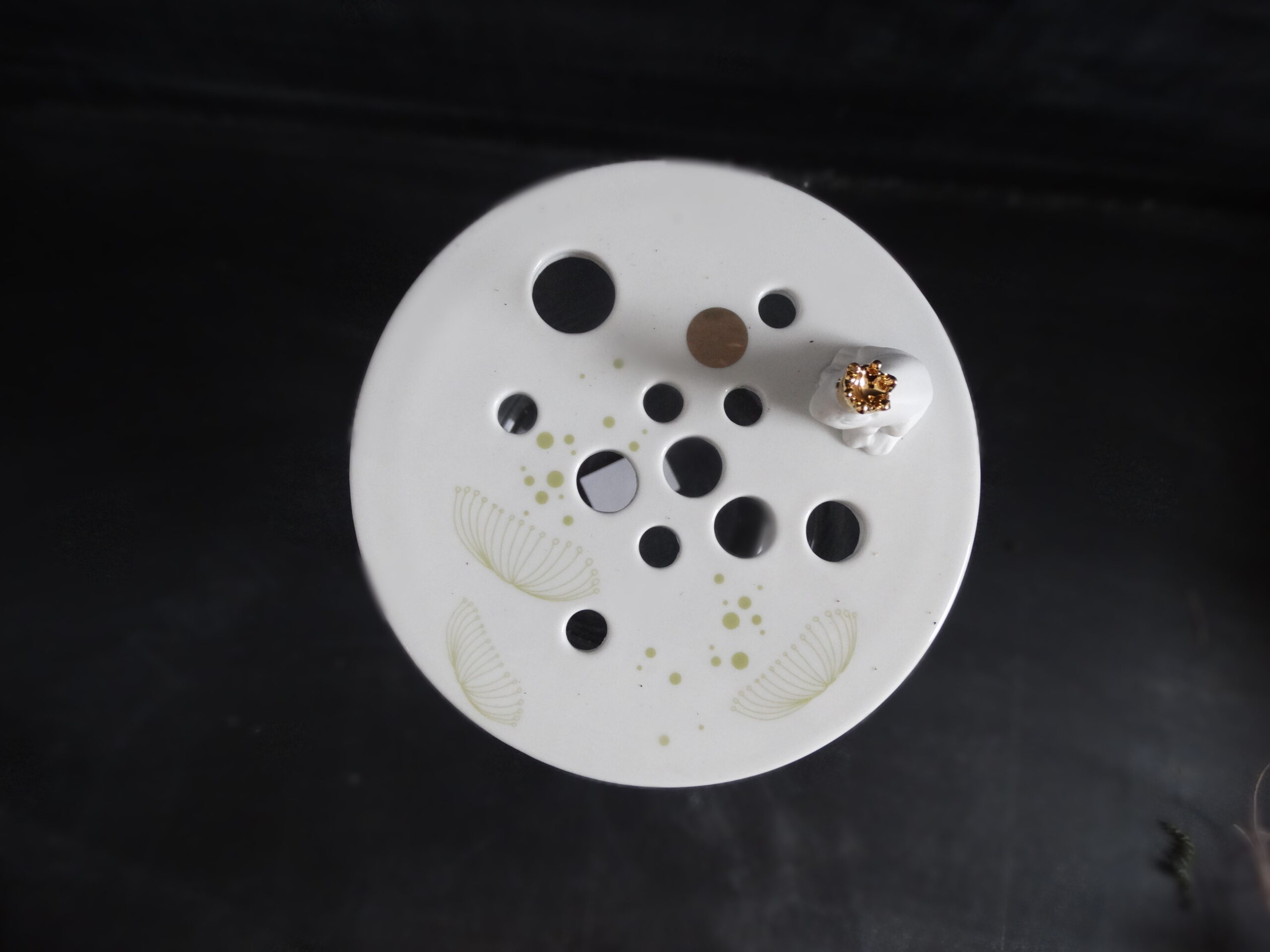 Keramik, blume, blumentraum, blumenretter, vase, vasen, väschen, deko, dekorativ, keramikdeko, frosch, gold, glanz, blumenvase, blumenretter, blumenliebe, garten, gartenliebe, dekorativ, good, old, friends, frosch, froschkönig, krone, krönchen, geschenk, schenken, geschenksidee, eferding, einkaufen, kaufen, shoppen, shop, geschäft, laden, online, bestellen, schnell, regional, in, meiner, nähe