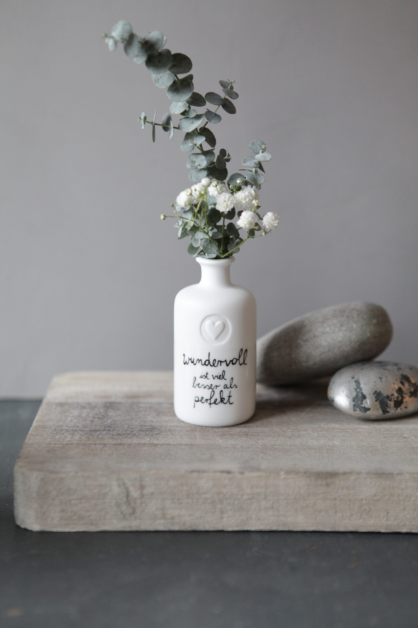 Vase, mini, minivase, keramik, deko, blume, blumen, dekoration, trockenblume, mit, liebe, schenken, geschenk, geschenksidee, verschenken, mitbringsel, modern, minimalistisch, trend, trendig, good, old, friends, einkaufen, kaufen, bestellen, shop, online, eferding, wels, linz, regional, in, meiner, nähe, glück, liebe, herz, schön, dass du da bist, geburtstag