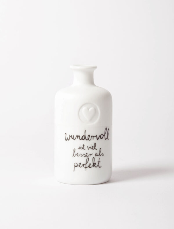Vase, mini, minivase, keramik, deko, blume, blumen, dekoration, trockenblume, mit, liebe, schenken, geschenk, geschenksidee, verschenken, mitbringsel, modern, minimalistisch, trend, trendig, good, old, friends, einkaufen, kaufen, bestellen, shop, online, eferding, wels, linz, regional, in, meiner, nähe, glück, liebe, herz, schön, dass du da bist, geburtstag