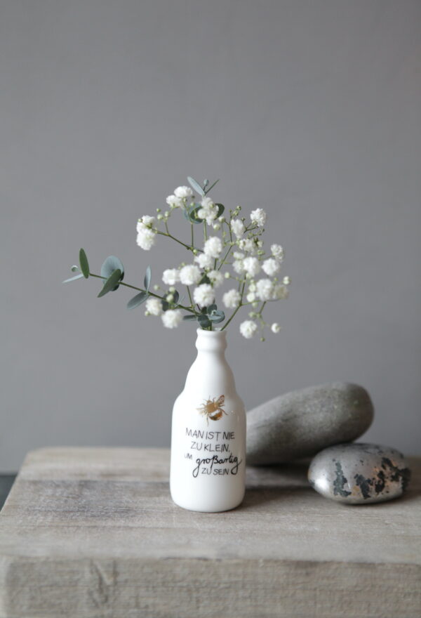 Vase, mini, minivase, keramik, deko, blume, blumen, dekoration, trockenblume, mit, liebe, schenken, geschenk, geschenksidee, verschenken, mitbringsel, modern, minimalistisch, trend, trendig, good, old, friends, einkaufen, kaufen, bestellen, shop, online, eferding, wels, linz, regional, in, meiner, nähe, glück, liebe, herz, schön, dass du da bist, geburtstag