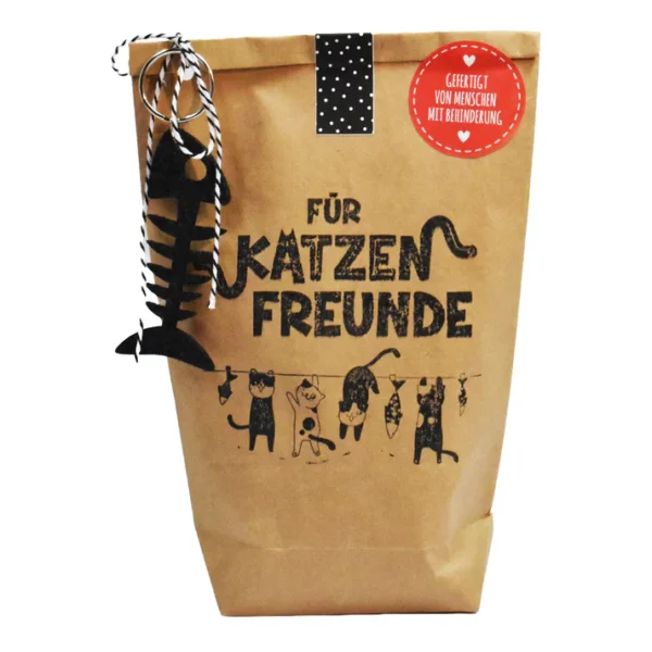 schenken, geschenk, mann, männer, ehemann, kerl, junge, freund, bester, partner, onkel, opa, papa, gedi, ged, geti, schwager, nachbar, bekannter, bier, trinken, spielen, karten, spiel, besonders, liebevoll, verpackt, geschenksidee, verschenken, vatertag, ostern, weihnachten, mitbringsel, kleinigkeit,