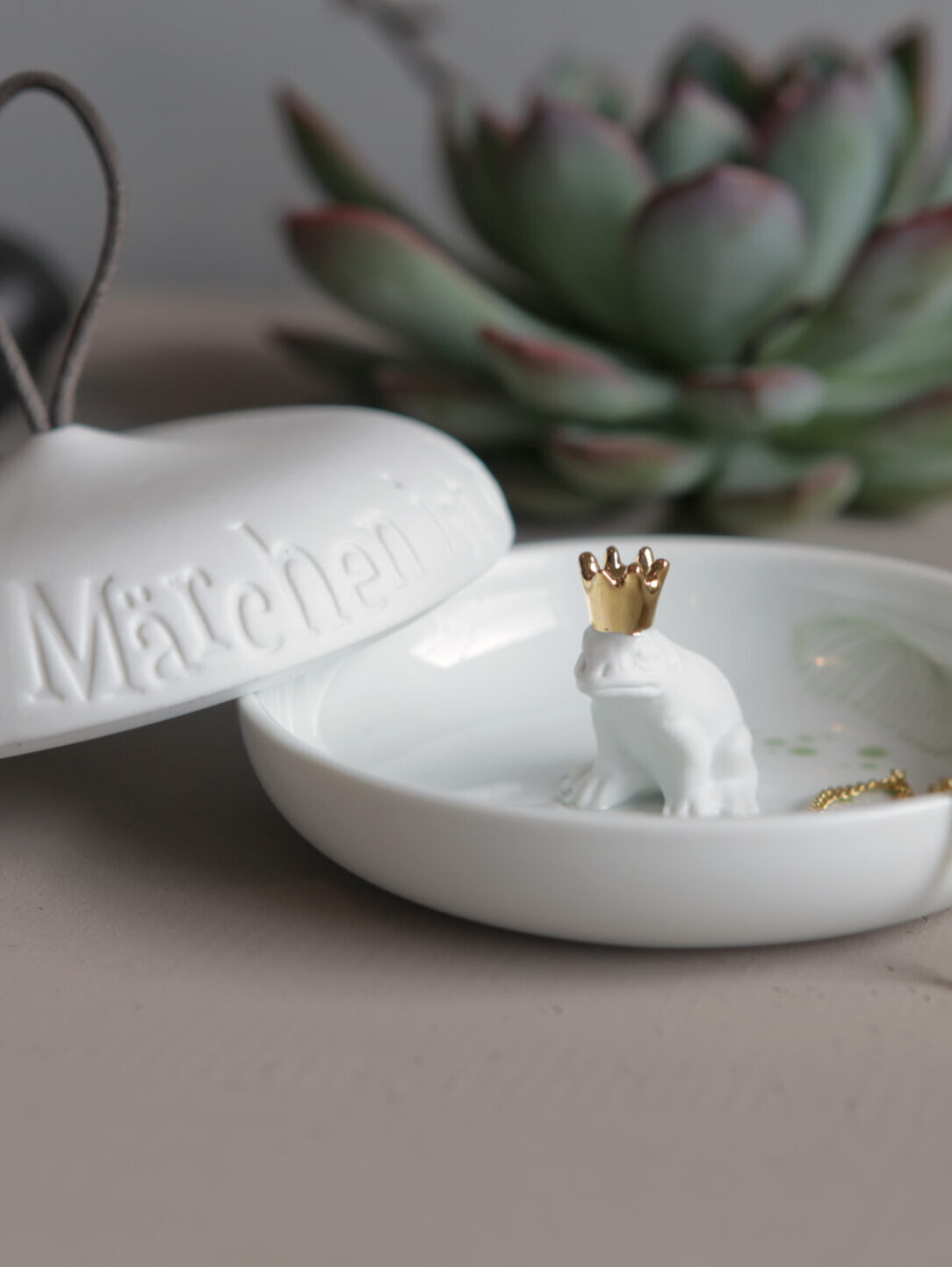 Dose, Schatz, Schatzdose, keramik, schale, schälchen, keramikdose, schmuck, ring, kette, aufbewahren, aufbewahrung, schenken, geschenk, besonders, mit, lk´iebe, liebevoll, eferding, einkaufen, laden, geschäft, geburtstag, besonders, einkaufen, kaufen, geschäft, laden, online, onlineshop, bestellen, linz, wels, plus, city, mühlviertel, feldkirchen, rohrbach, freundin, mama, ehe, ehefrau, heirat, hochzeit, kind