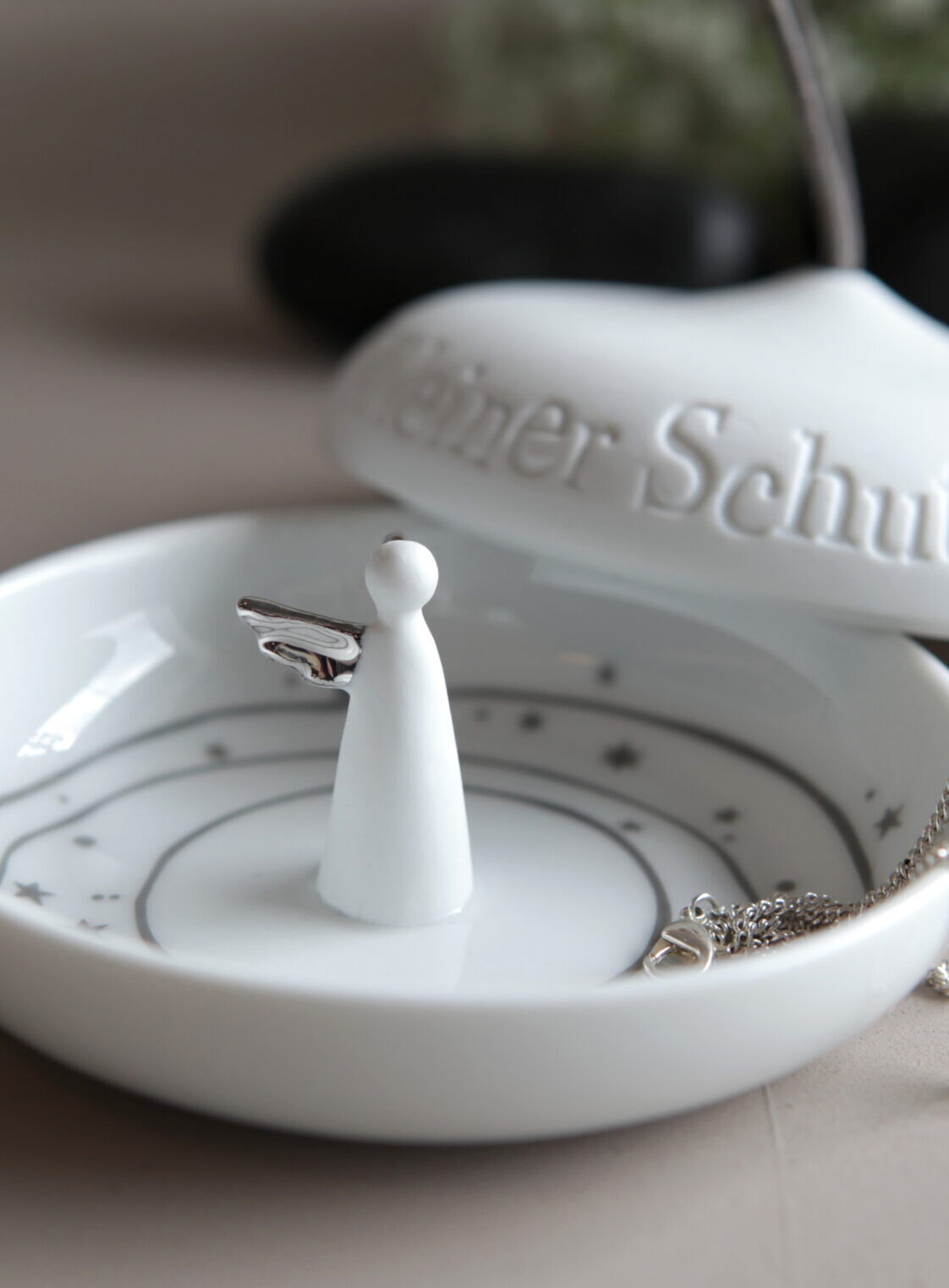 Dose, Schatz, Schatzdose, keramik, schale, schälchen, keramikdose, schmuck, ring, kette, aufbewahren, aufbewahrung, schenken, geschenk, besonders, mit, lk´iebe, liebevoll, eferding, einkaufen, laden, geschäft, geburtstag, besonders, einkaufen, kaufen, geschäft, laden, online, onlineshop, bestellen, linz, wels, plus, city, mühlviertel, feldkirchen, rohrbach, freundin, mama, ehe, ehefrau, heirat, hochzeit, kind