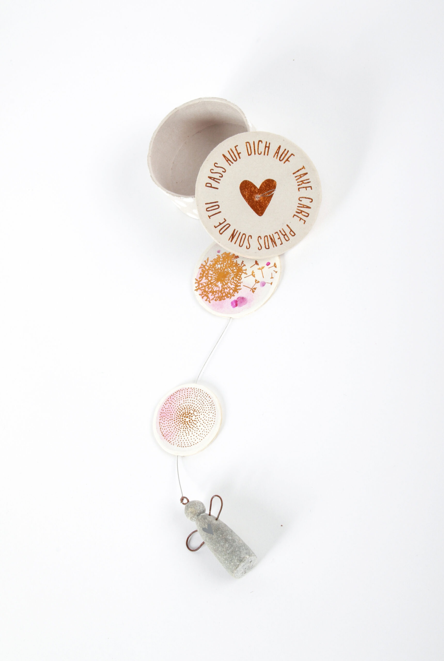 Engel, schutz, segen, schutzengel, engerl, schütze, dich, beschütze, beschützt, engelchen, taufe, firmung, erstkommunion, konfirmation, schenken, geschenk, geschenke, geburt, taufen, baby, kind, schulkind, vorschule, feier, feiern, besonders, dose, döschen, papier, eferding, online, bestellen, nhe, region, oberösterreich, wels, linz, plus city, kaufen, einkaufen,