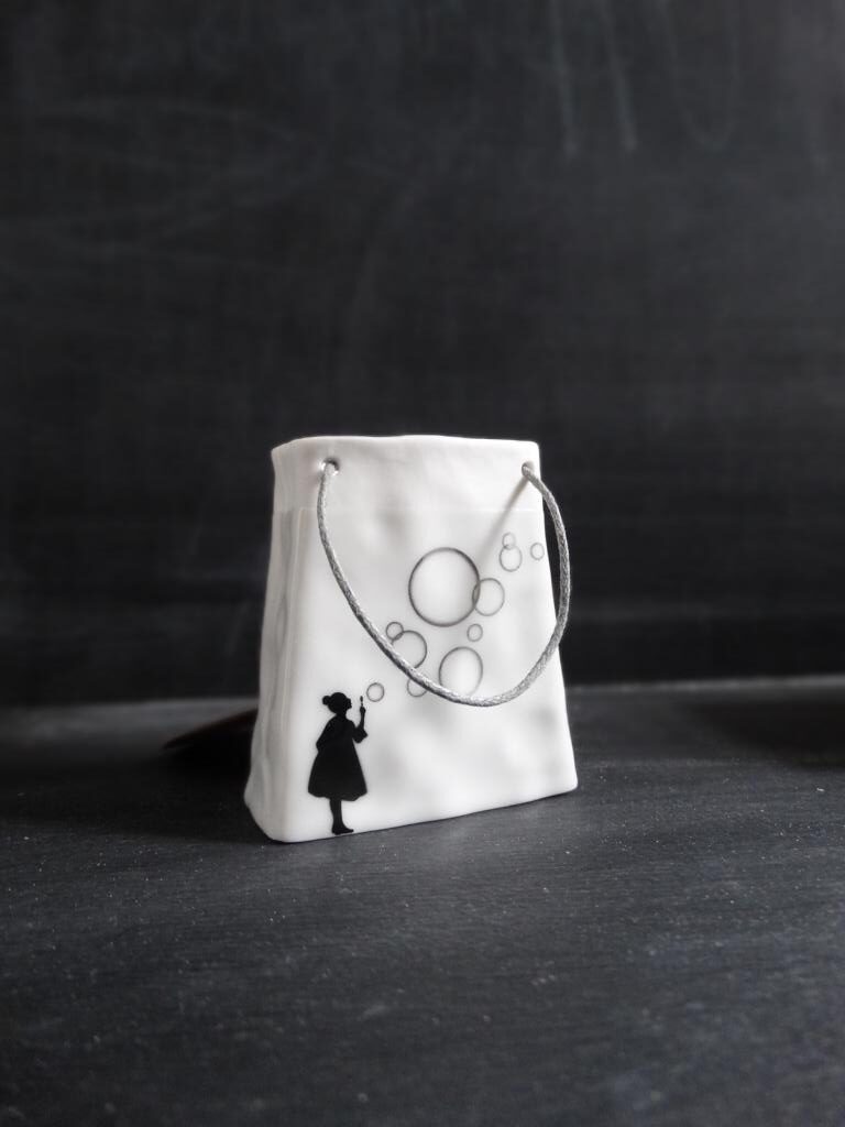 Tütw, wundertüte, sackerl, keramik, vase, deko, dekoration, schenken, geschenk, mini, geldgeschenk. verpackung, oacken, einpacken, kreativ, besonders, einfallsreich, braut, brautpaar, hochzeit, heirat, danke, herz, kleines, dankeschön, mitbringsel, für, dich, eferding, geschäft, wels, linz, plus city, pasching, mühlviertel, aschach, hartkirchen, feldkirchen, kaufen, shop, laden, geschenke, geschenksidee