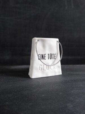 Tütw, wundertüte, sackerl, keramik, vase, deko, dekoration, schenken, geschenk, mini, geldgeschenk. verpackung, oacken, einpacken, kreativ, besonders, einfallsreich, braut, brautpaar, hochzeit, heirat, danke, herz, kleines, dankeschön, mitbringsel, für, dich, eferding, geschäft, wels, linz, plus city, pasching, mühlviertel, aschach, hartkirchen, feldkirchen, kaufen, shop, laden, geschenke, geschenksidee