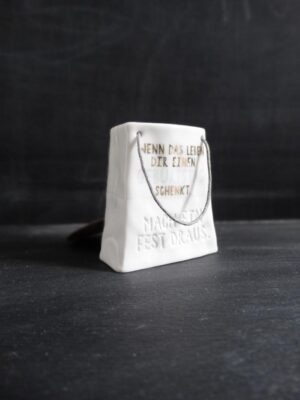 Tütw, wundertüte, sackerl, keramik, vase, deko, dekoration, schenken, geschenk, mini, geldgeschenk. verpackung, oacken, einpacken, kreativ, besonders, einfallsreich, braut, brautpaar, hochzeit, heirat, danke, herz, kleines, dankeschön, mitbringsel, für, dich, eferding, geschäft, wels, linz, plus city, pasching, mühlviertel, aschach, hartkirchen, feldkirchen, kaufen, shop, laden, geschenke, geschenksidee