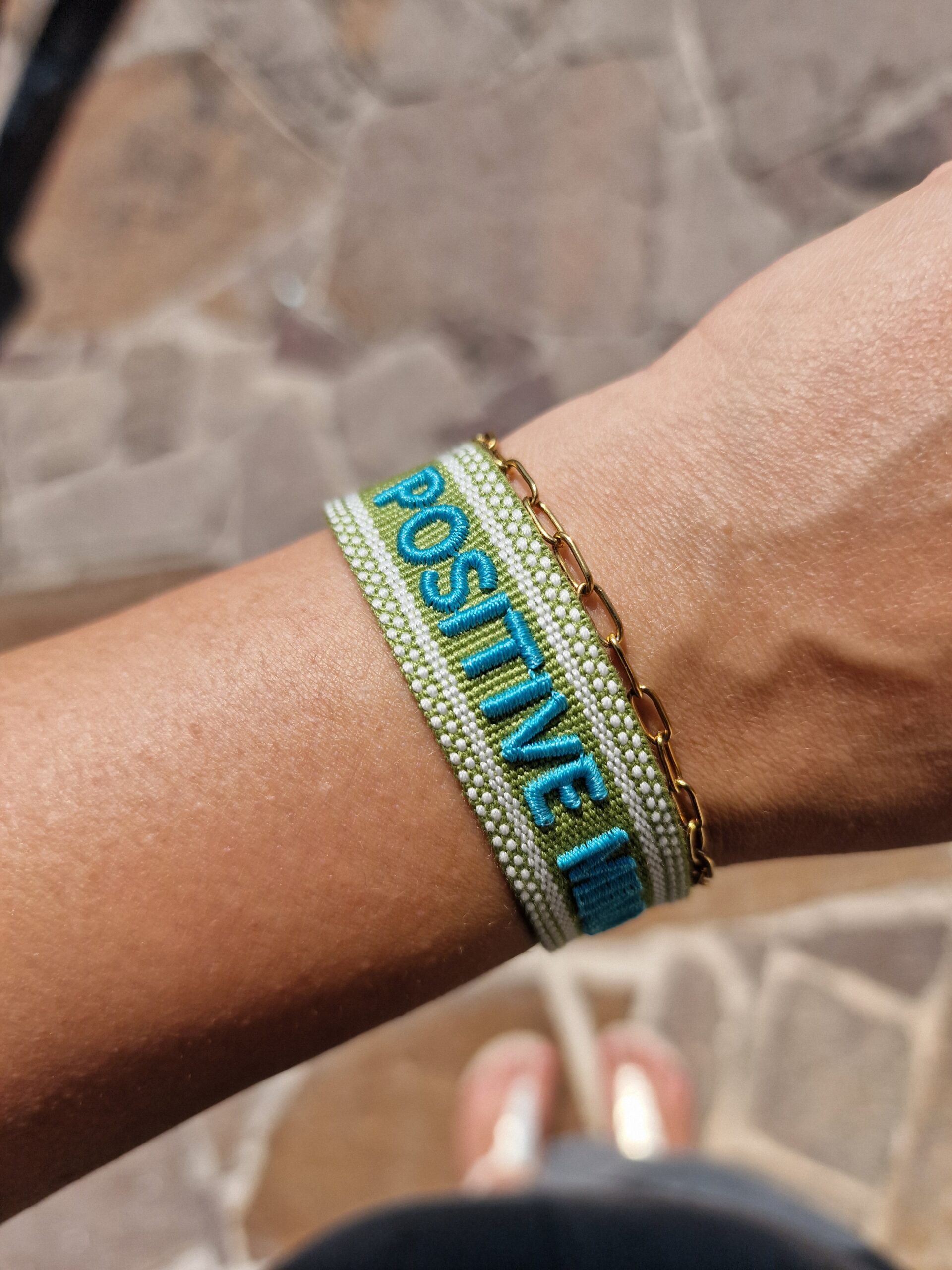 armband, schmuck, armcandy, moder, boho, hippie, spruch, good vibes, happy, mode, modisch, modern, sprüche, affirmation, good, vibes, positiv, positive vibes, mind, easy, peasy, wild, one, mit, liebe, schenken, geschek, sommer, sommerkleid, eferding, online, shop, shoppen, bestellen, linz, wels, kaufen, einkaufen,