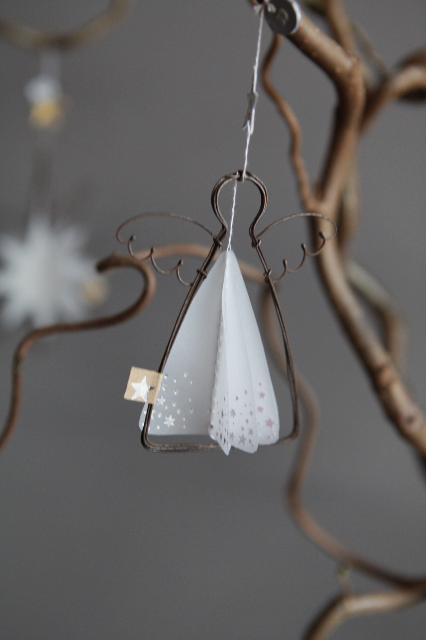 winter, deko, hänger, behang, baum, christbaum, baumbehang, schmücken, shcmuck, baumschmuck, packerl, aufputz, schenken, schmuck, geschenk, schal, dekorativ, wichtel, wichteln, wichtelgeschenk, wichtelig, eferding, einkaufen, kaufen, shoppen, online, onlineshop, in, meiner, ähe, bestellen, regional, einkaufen, wesl, linz, shop, packerl, kleinigkeit, stern, sterntaler, mädchen, fee, hirsch, vogel, schnee, schneeflocke