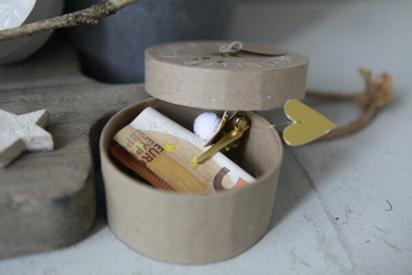 gutschein, geld, schmuck, verpacken, verpackung, schenken, geschenk,. sackerl, kleine, winmter, weihnachten, weihnacht, advent, adventkalender, wichtel, wichteln, wichtelgeschenk, wichtelig, eferding, einkaufen, kaufen, shoppen, online, onlineshop, in, meiner, ähe, bestellen, regional, einkaufen, wels, linz, shop, packerl, kleinigkeit,