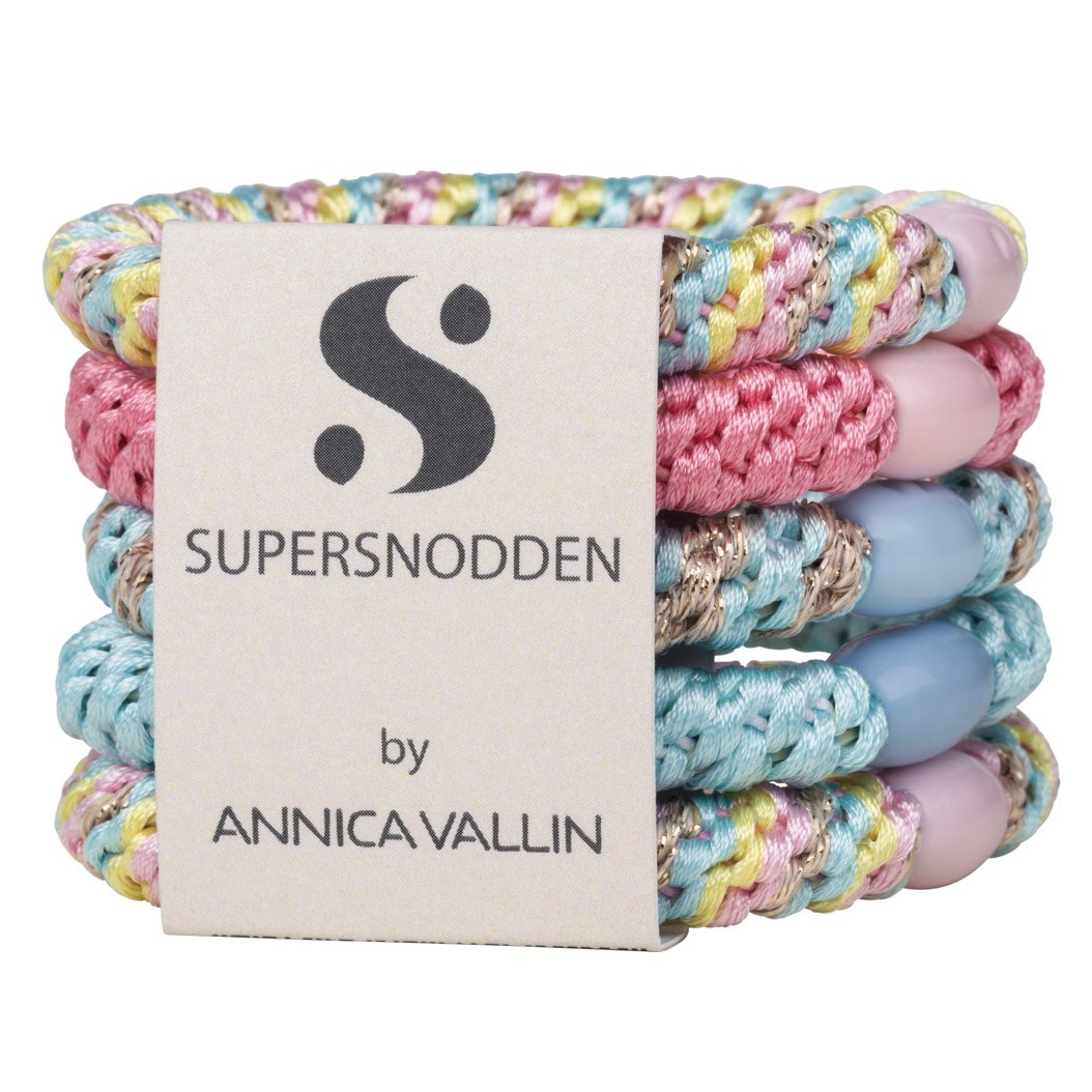 zopfgummi, gummi, haare, haar, haargummi, frisur, mädchen, frau, freundin, knekki, armband, schmuck, modisch, modern, schenken, geschenk, trend, haarband, haarschmuck, 2025, sommer, sommertrend, frisur, sommerfrisur, urlaub, urlaubsfrisu, mitbringsel, kleinigkeit, für, dich, eferding, online, bestellen, onlineshop, shoppen, kaufen, einkaufen, geschäft, in, meiner, nähe, region, laden, wels, linz, hartkirchen, aschach, besonders, mit, liebe, schenken