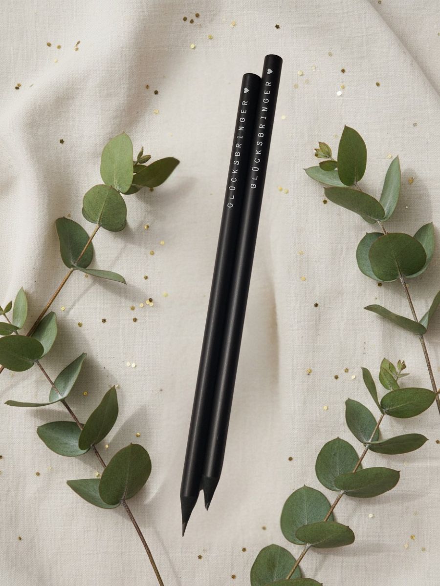 Bleistif, stift, schreiben, aufschreiben, paier, für, dich, schenken, geschenk, besonders, freundin, beschenken, eferding, einkaufen, regional, in, meiner, nähe, linz, wels, österreich, online, bestellen, oberösterreich, beste, schrift, letter, handlettering, liebevoll, mit, liebe, außergewöhlich, kreativ, kreativwerkstatt, glück, glücksnotizen, glücksbringer, neujahr, neues Jahr