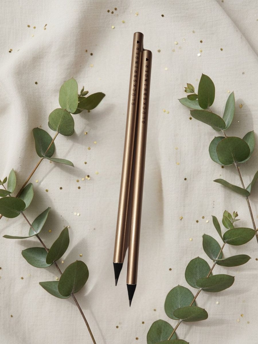 Bleistif, stift, schreiben, aufschreiben, paier, für, dich, schenken, geschenk, besonders, freundin, beschenken, eferding, einkaufen, regional, in, meiner, nähe, linz, wels, österreich, online, bestellen, oberösterreich, beste, schrift, letter, handlettering, liebevoll, mit, liebe, außergewöhlich, kreativ, kreativwerkstatt, glück, glücksnotizen, glücksbringer, neujahr, neues Jahr