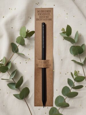 Bleistif, stift, schreiben, aufschreiben, paier, für, dich, schenken, geschenk, besonders, freundin, beschenken, eferding, einkaufen, regional, in, meiner, nähe, linz, wels, österreich, online, bestellen, oberösterreich, beste, schrift, letter, handlettering, liebevoll, mit, liebe, außergewöhlich, kreativ, kreativwerkstatt, glück, glücksnotizen, glücksbringer, neujahr, neues Jahr