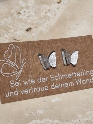 Ohrstecker, ohrringe, ohren, ohr, ohrschmuck, schmuck, schenken, geschenk, edelstahl, hypoallergen, wasserfest, farbecht, färbt nicht ab, farbe, verliert, eferding, obnerösterreich, online, einkaufen, anbieter, region, regional, kaufen, shoppen, geschäft, laden, in, meiner nähe, geschenksidee, freundin, beste, frau, ehefrau, partnerin, liebe, pflanzenlieben, freund, gold, edelstahl, biene, bee, happy