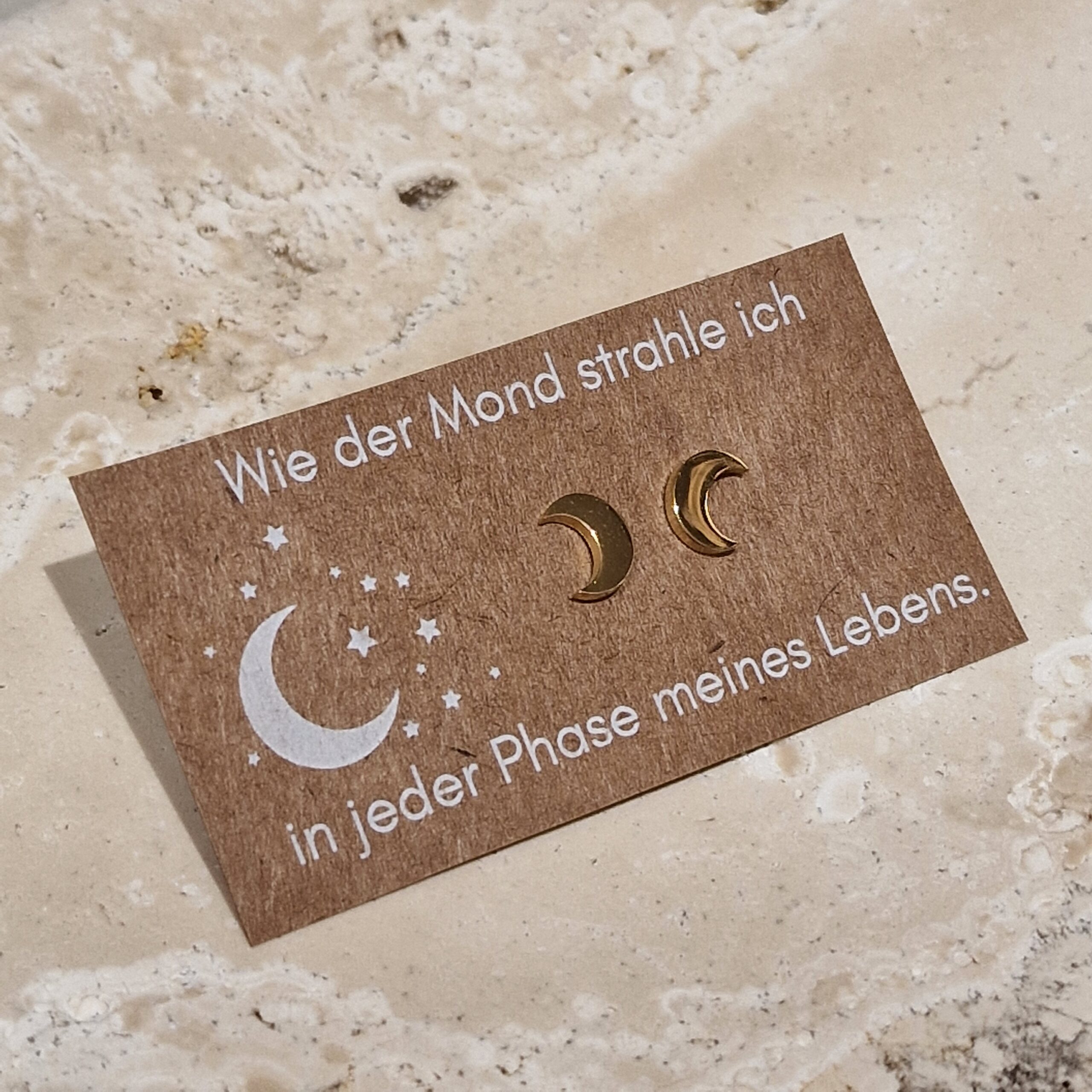 Ohrstecker, ohrringe, ohren, ohr, ohrschmuck, schmuck, schenken, geschenk, edelstahl, hypoallergen, wasserfest, farbecht, färbt nicht ab, farbe, verliert, eferding, obnerösterreich, online, einkaufen, anbieter, region, regional, kaufen, shoppen, geschäft, laden, in, meiner nähe, geschenksidee, freundin, beste, frau, ehefrau, partnerin, liebe, pflanzenlieben, freund, gold, edelstahl, biene, bee, happy